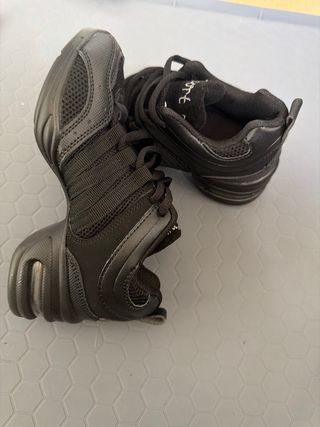 Zapatillas deportivas negras talla 32