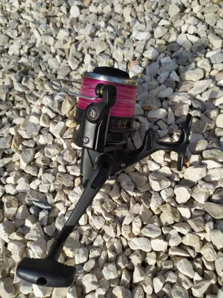 Carrete Daiwa Emblem 5000T