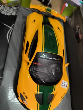 Coche teledirigido McLaren Amarillo