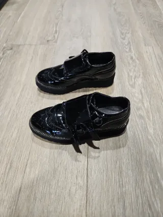 Zapatos charol mujer negros