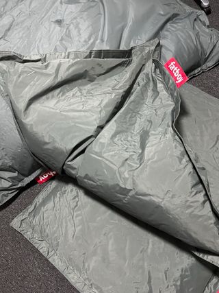 Puf Fatboy Gris 2de 100x130 30€  2de 140x180 50€