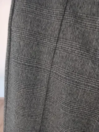 Pantalón de vestir Mango gris