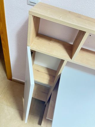 Escritorio y silla giratoria