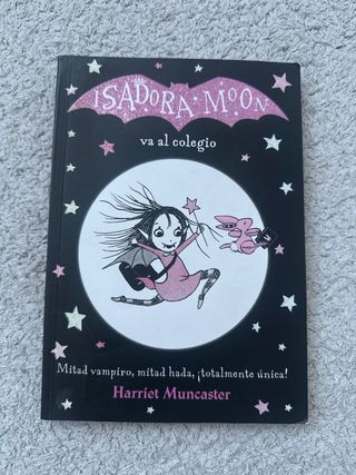 3 libros en español y uno en inglés ￼