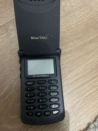 Teléfono Motorola Antena Negra