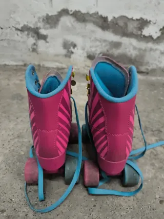 Patines infantiles rosas y azules