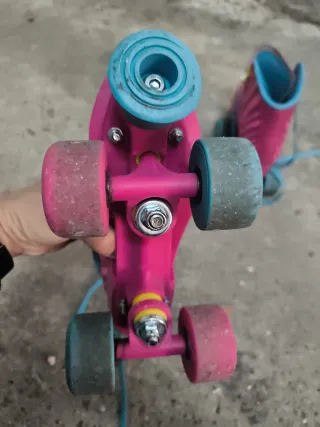 Patines infantiles rosas y azules