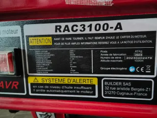 Generador Eléctrico Racing Rojo