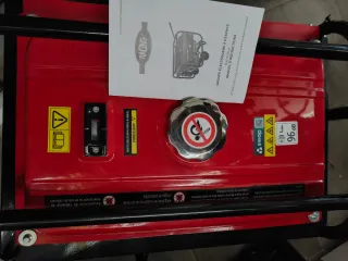 Generador Eléctrico Racing Rojo