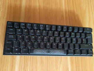 Teclado Corsair K65 RGB Mini Nuevo