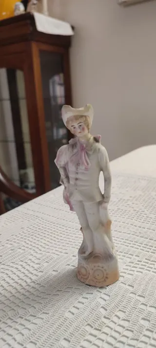 Figuritas de cerámica de niños y regalo de otra