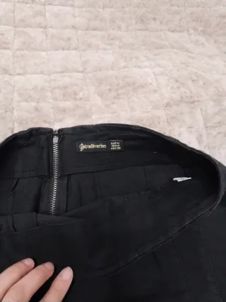 Falda negra Stradivarius Talla M.