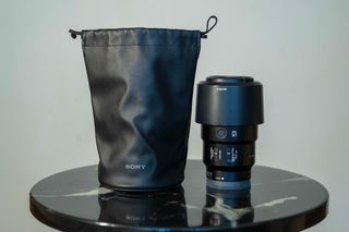 Lente Sony FE 2.8/90 Macro G Master