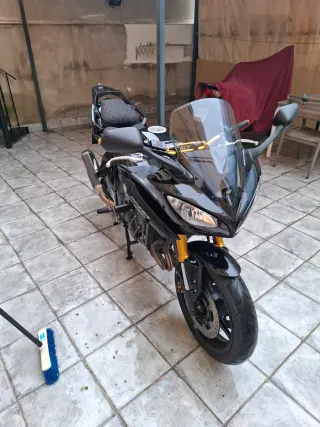 Yamaha FZ8 S Negra