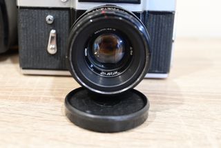 Cámara Zenit E + Objetivo Helios 44-2