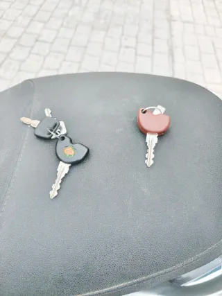 Piaggio Liberty 125 (2016)-9.270 km- ITV 2027