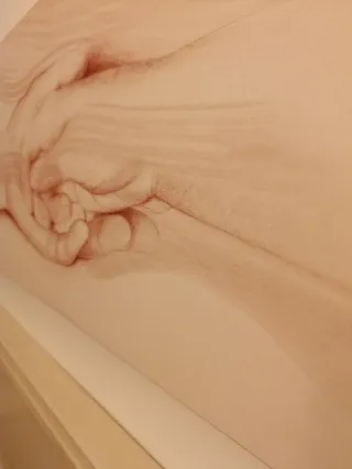 Cuadro abstracto manos entrelazadas