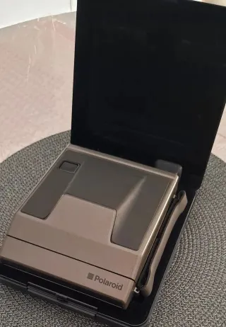 Cámara Polaroid Instantánea Lente Quintic f/10 125
