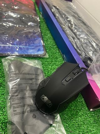 Teclado Gaming RGB con alfombrilla y ratón