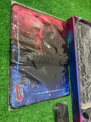 Teclado Gaming RGB con alfombrilla y ratón