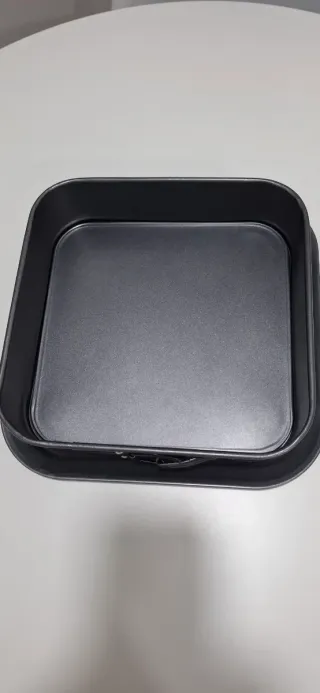 Molde cuadrado desmontable con bandeja