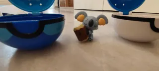 Cinturón Pokémon con 4 Bolas y 3 Figuras