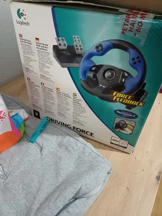 Volante Logitech Driving Force PS2