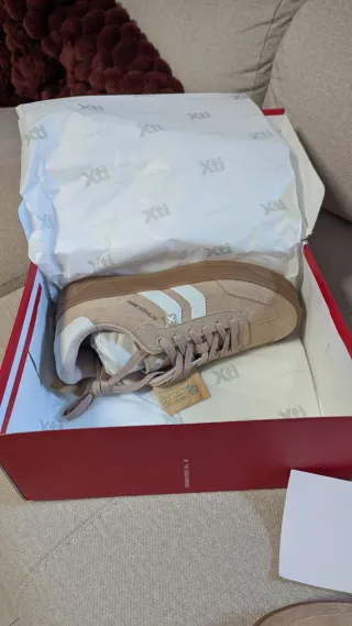Zapatillas Xti Beige Talla 39.