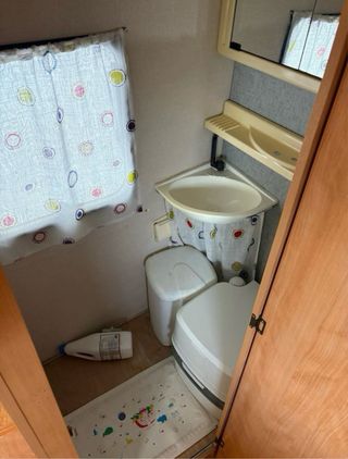 Caravana Sterckeman menor de 750kg con literas