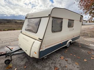 Caravana Sterckeman menor de 750kg con literas