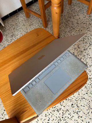 Microsoft Surface Laptop 2 Gris