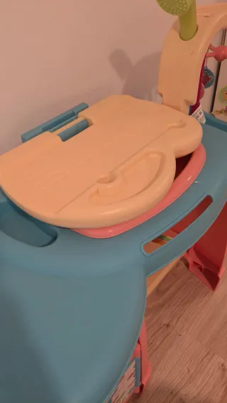 Bañera cambiador Nenuco centro de cuidados