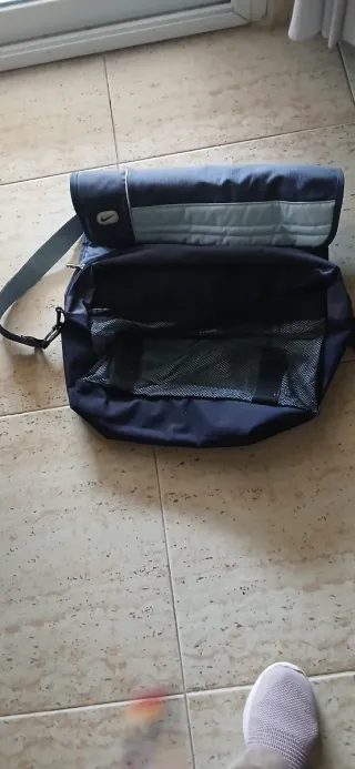 Cartera portátil Nike azul y gris