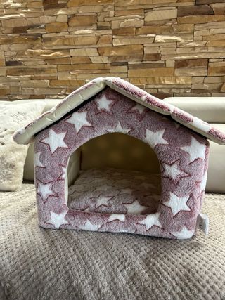 Cama para perro con estrellas