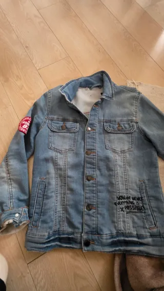 Chaqueta tejana denim con parches. Talla 9-10 anño