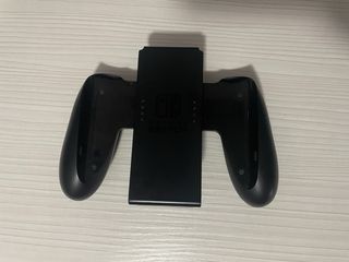 Nintendo Switch azul y rojo