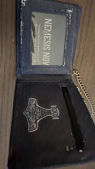 Cartera Vikinga con Cadena y Collar