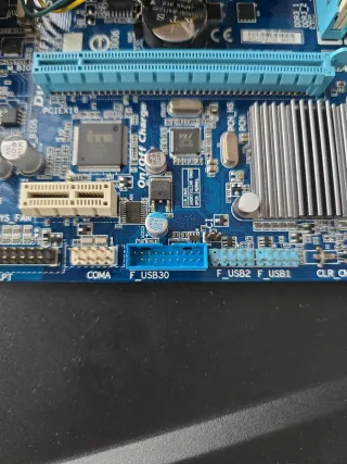 Placa Base Gigabyte i5 3350P + 8Gb RAM