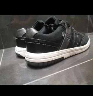 Zapatillas deportivas negras