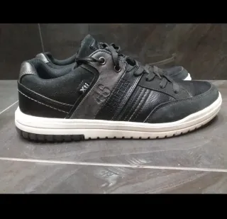 Zapatillas deportivas negras