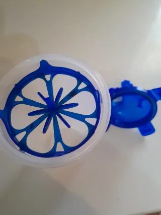 Contenitore per  caffè in plastica blu trasparente