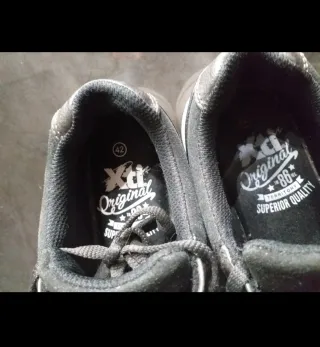 Zapatillas Xti Negras y Grises