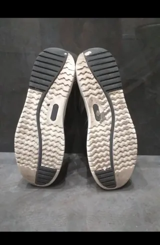 Zapatillas Xti Negras y Grises