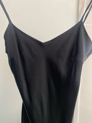 Vestido asimétrico de seda negro