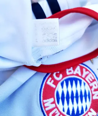 Maglia calcio FC Bayern München (2010-2011)