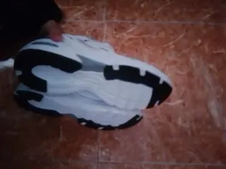 New Balance 530 Plata y Blanco