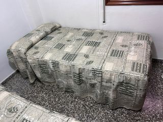 2 Camas individuales con estructura