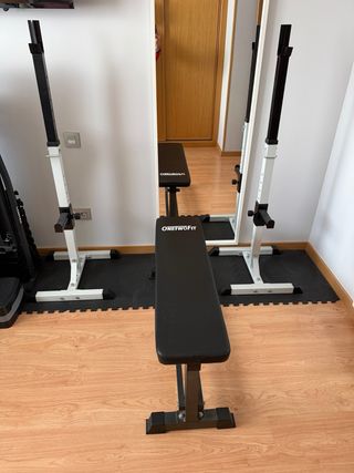 Rack y banco de musculación