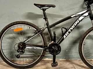Bicicleta B'TWIN MTB Negra