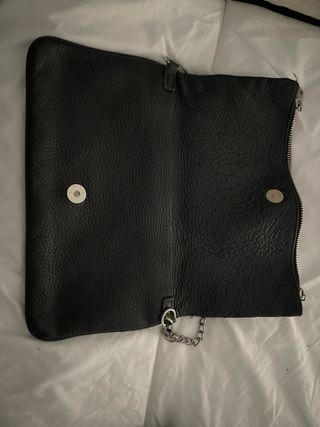 Bolso de hombro negro ropero de carmela